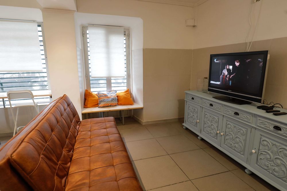 Quarto individual - Junto ao Metro