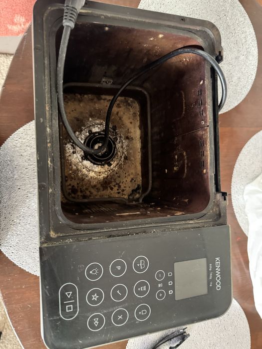 Хлібопічка Kenwood BM 450