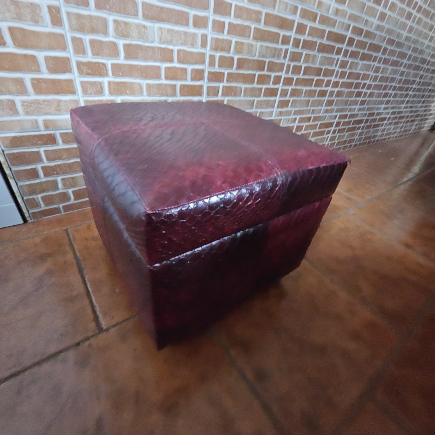 Banqueta com arrumação