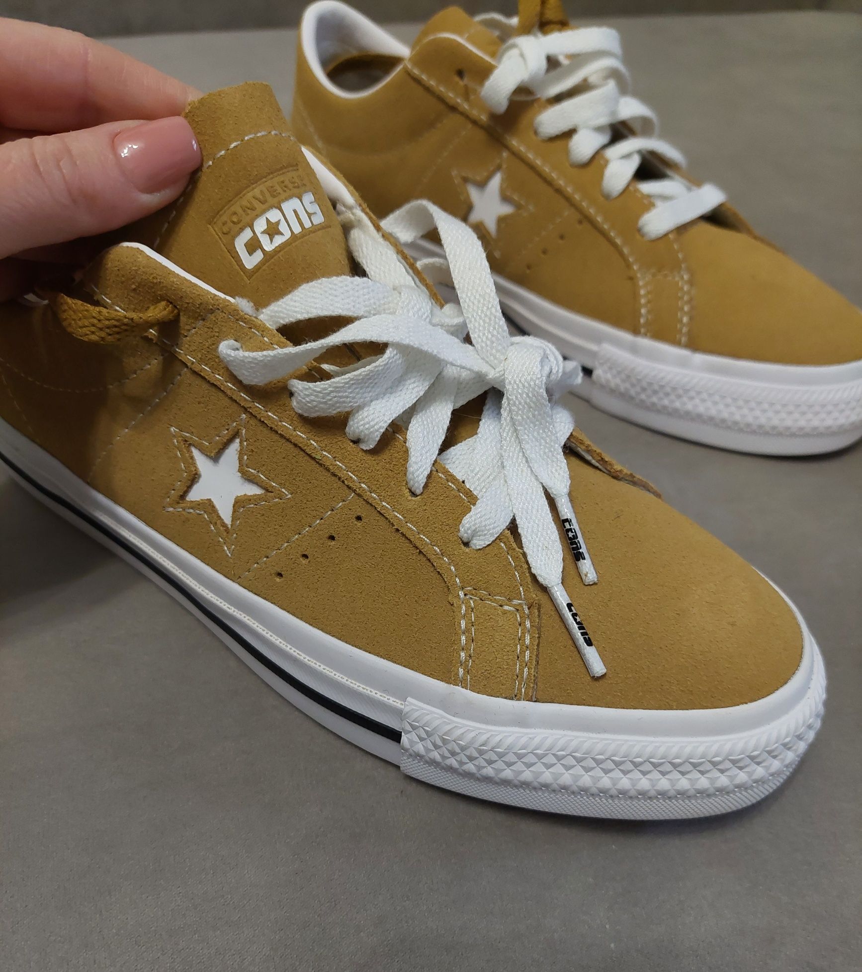 Красовки,кеди CONVERSE