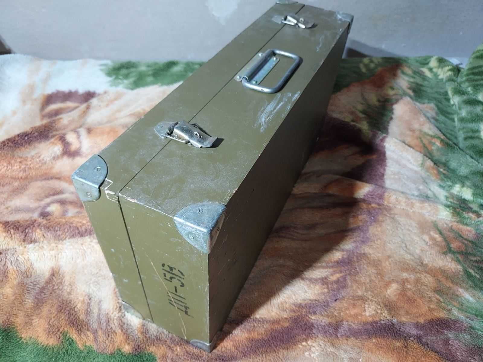 Antigo medidor militar de taxa de dose de radiação DP-5V