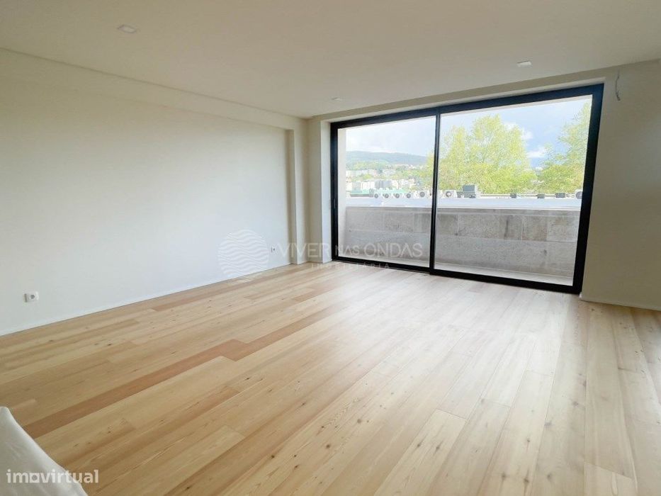Apartamento T2 novo, em Creixomil - Guimarães.