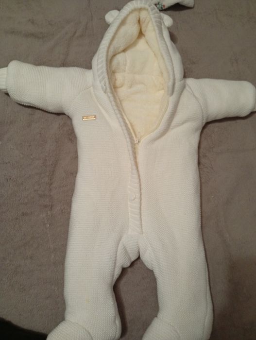 Детские  вещи , комбинезоны от 0-5 месяцев