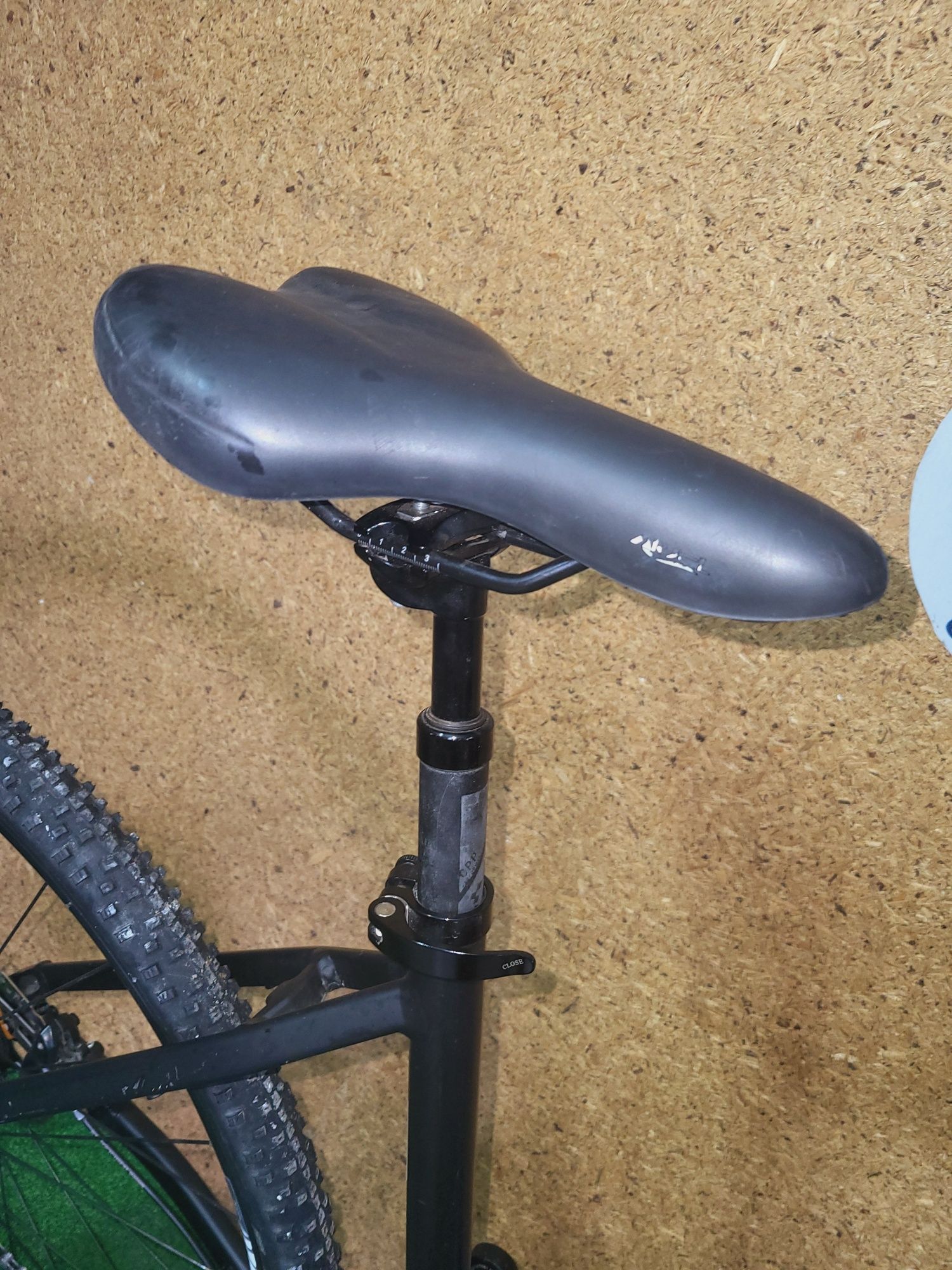 Велосипед гІбридний Cube Cross pro / Shimano Deore XT / Гідравліка /