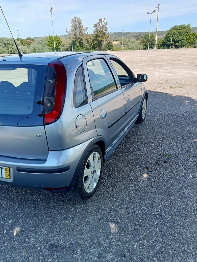 Opel corsa c 1.2