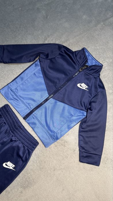 Спортивний костюм дитячий Nike