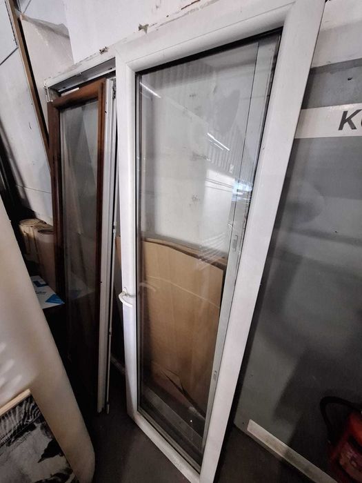 Sprzedam drzwi balkonowe