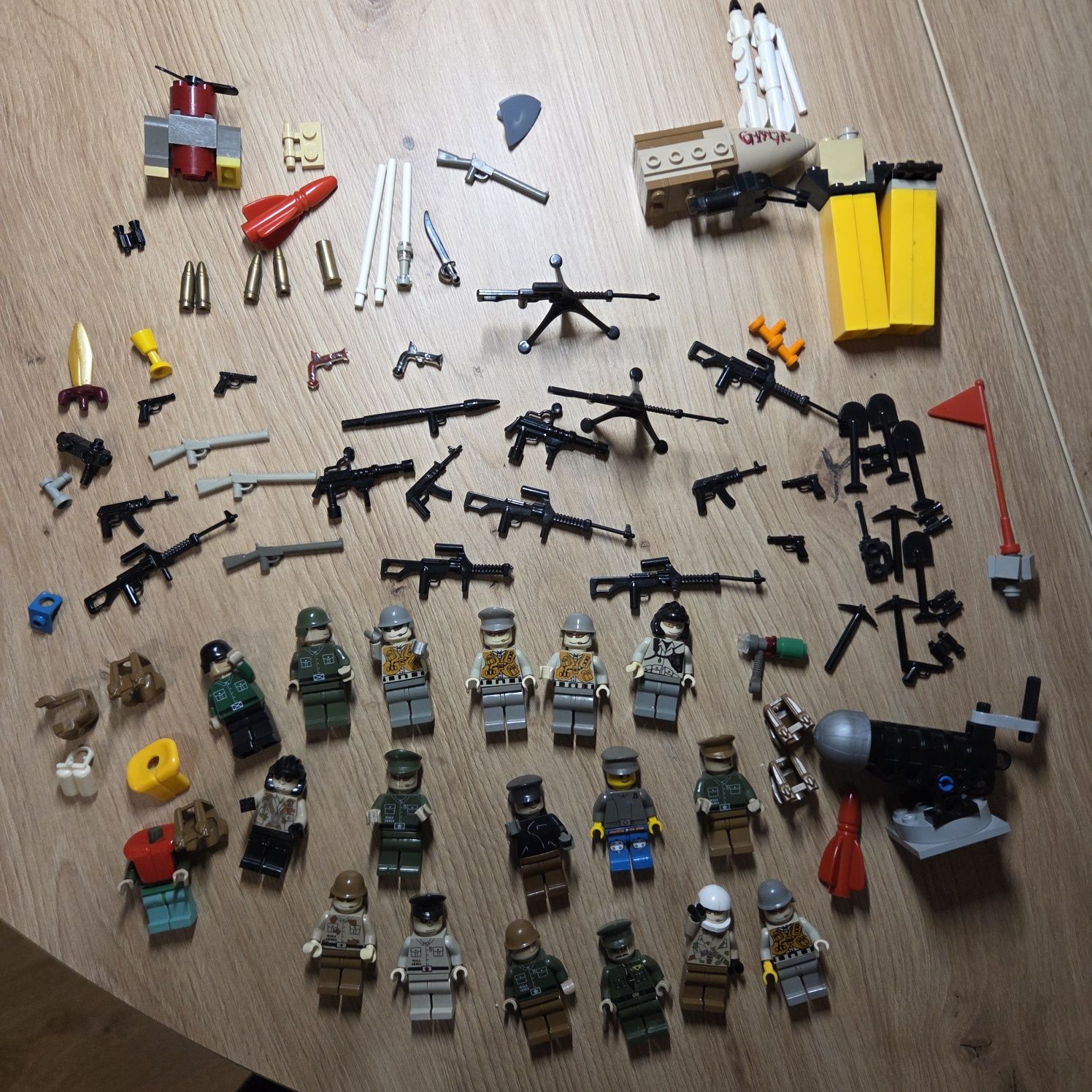 Klocki Wojskowe Zestaw Figurki Żołnierze Broń Kompatybilne z Lego cobi