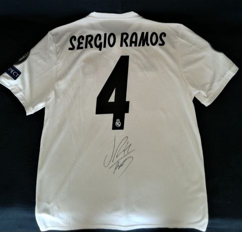 Игровая футболка Серхио Рамоса (Реал Мадрид) с автографом легенды