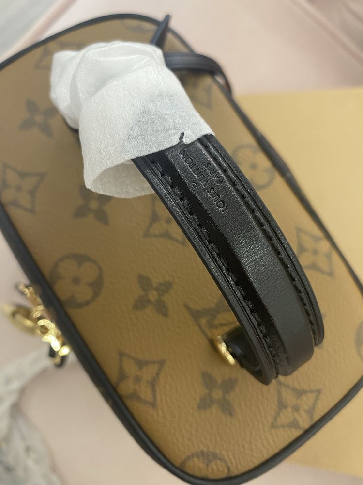 Сумочка в стиле louis vuitton