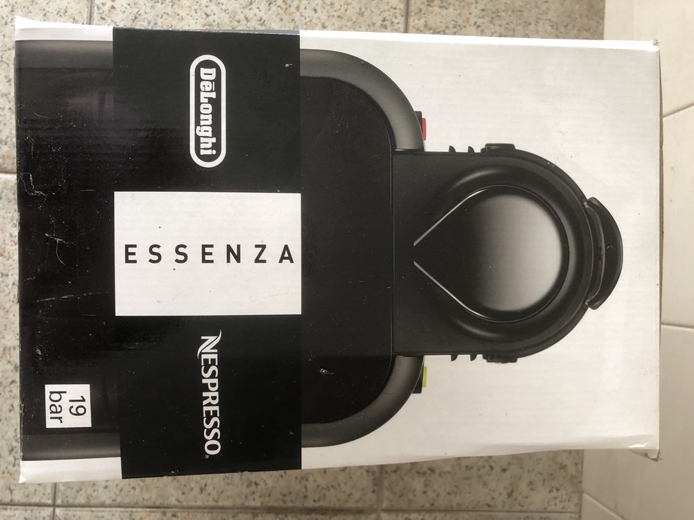 Nespresso Essenza DeLonghi para peças