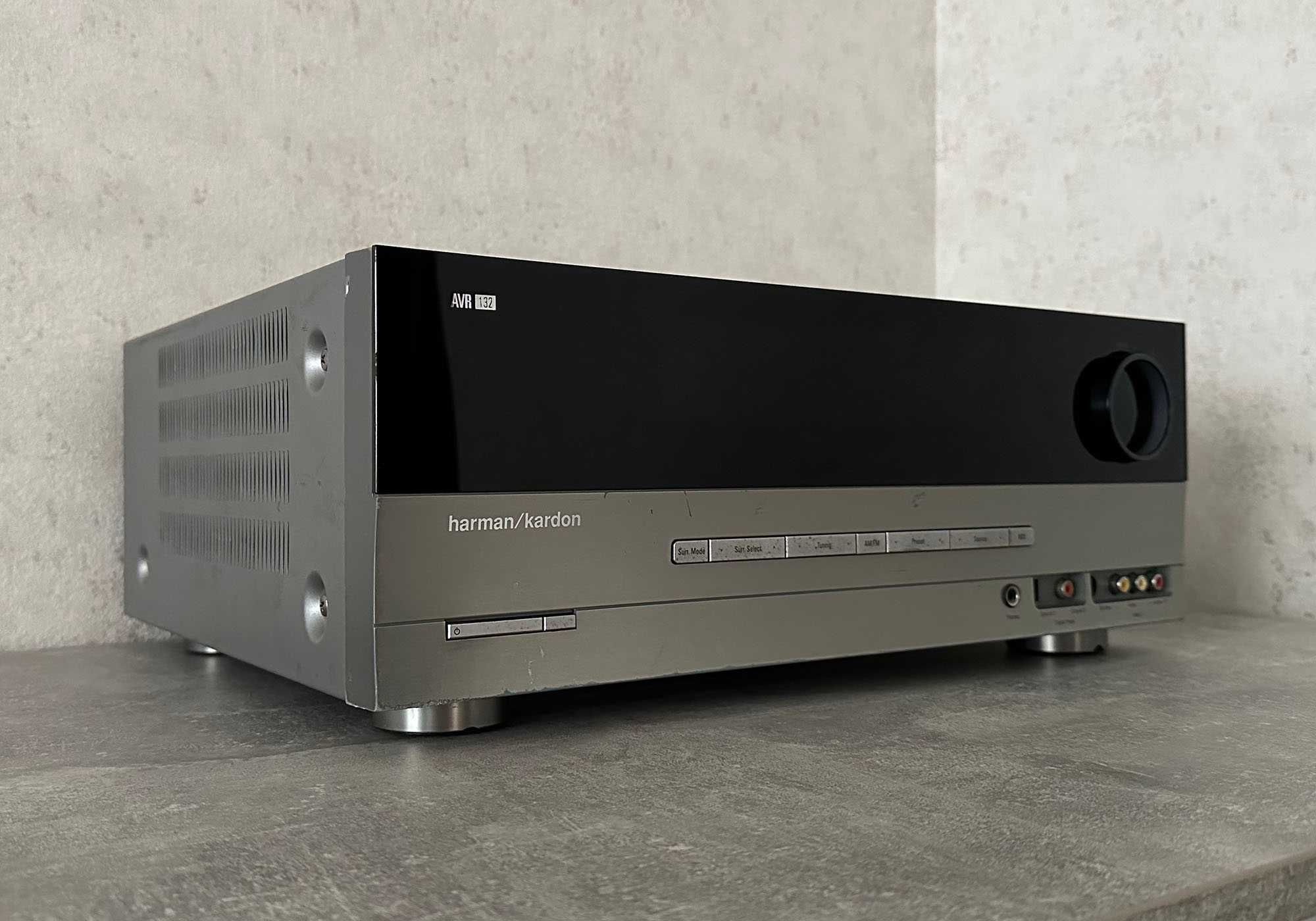 Ресивер Harman Kardon AVR132 (5 × 45 Вт, ЦАП, FM-приймач, БП 580 Вт)