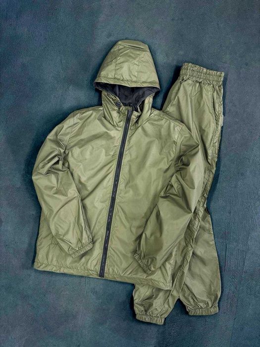 Мужской спортивный костюм весна осень из плащевки с капюшоном серый