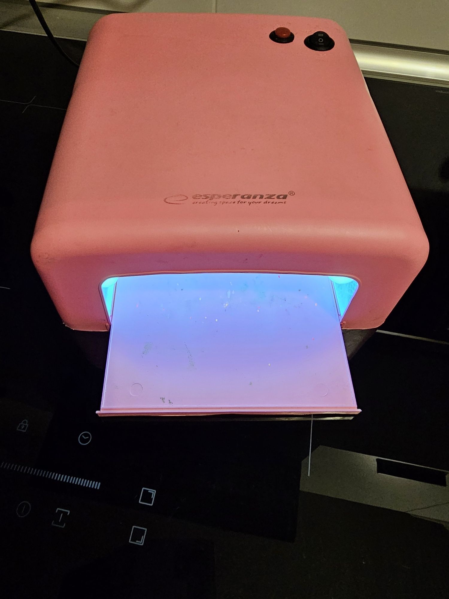 Lampa UV do paznokci