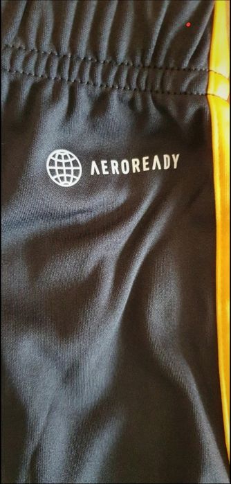 Calções Benfica, Adidas