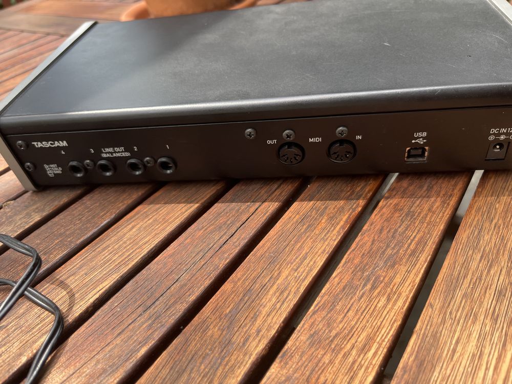 Tascam Interface 4in