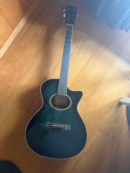 Guitarra Electro-Acustica, academy modelo 05AE