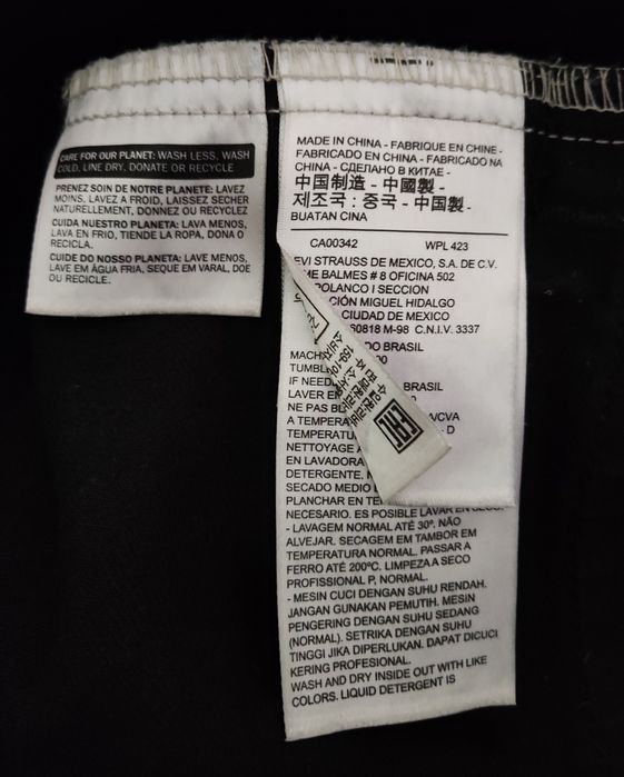 Levi's męska czarna kurtka jeansowa w rozmiarze M