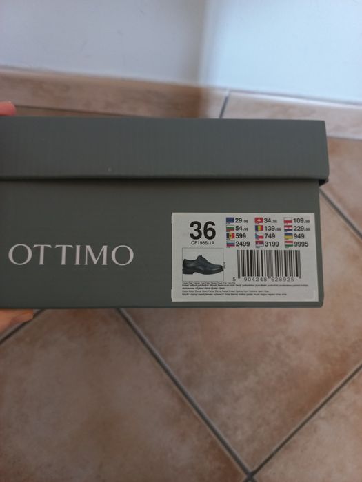Buty na komunię dla chłopca r.36