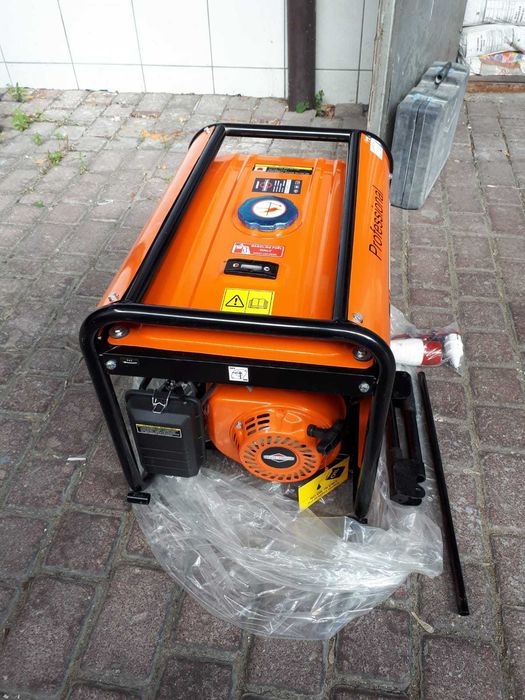 Agregat prądotwórczy Dorsburg DSG 710 3.8KW 6.7KW 230V 400V