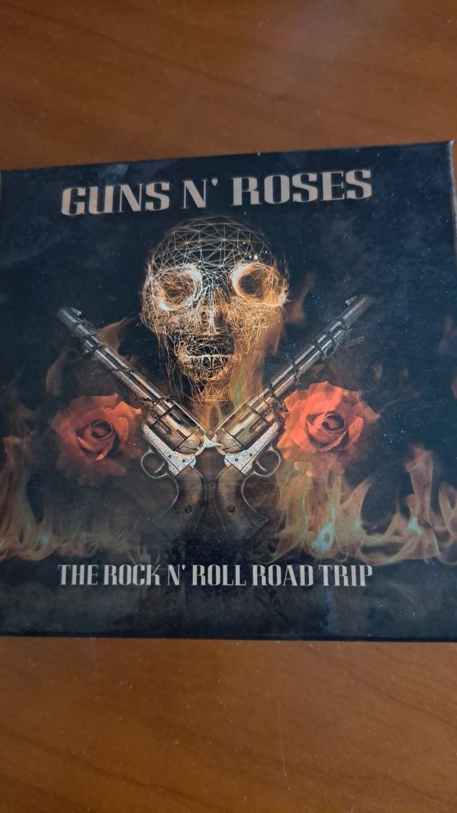 CD Guns N' Roses