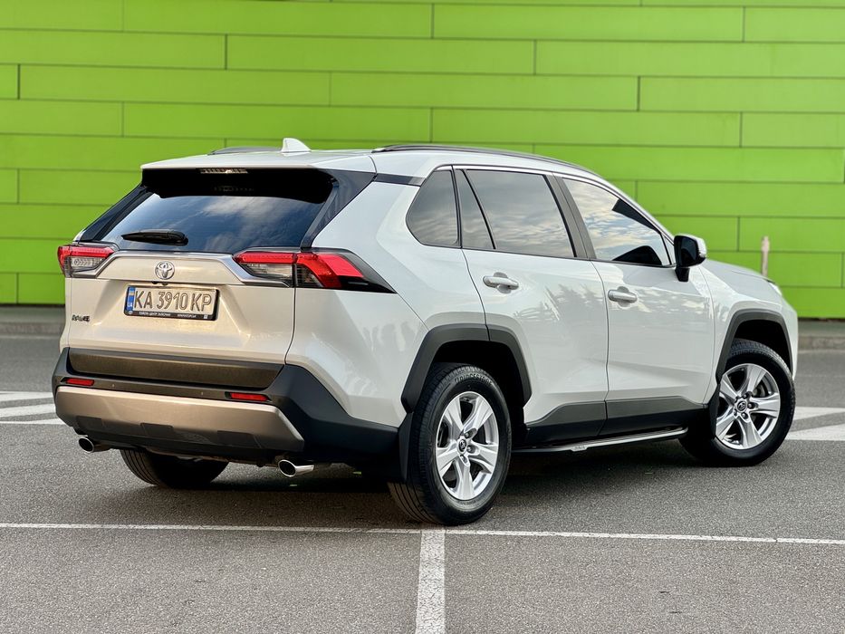 Toyota Rav 4 Active Official