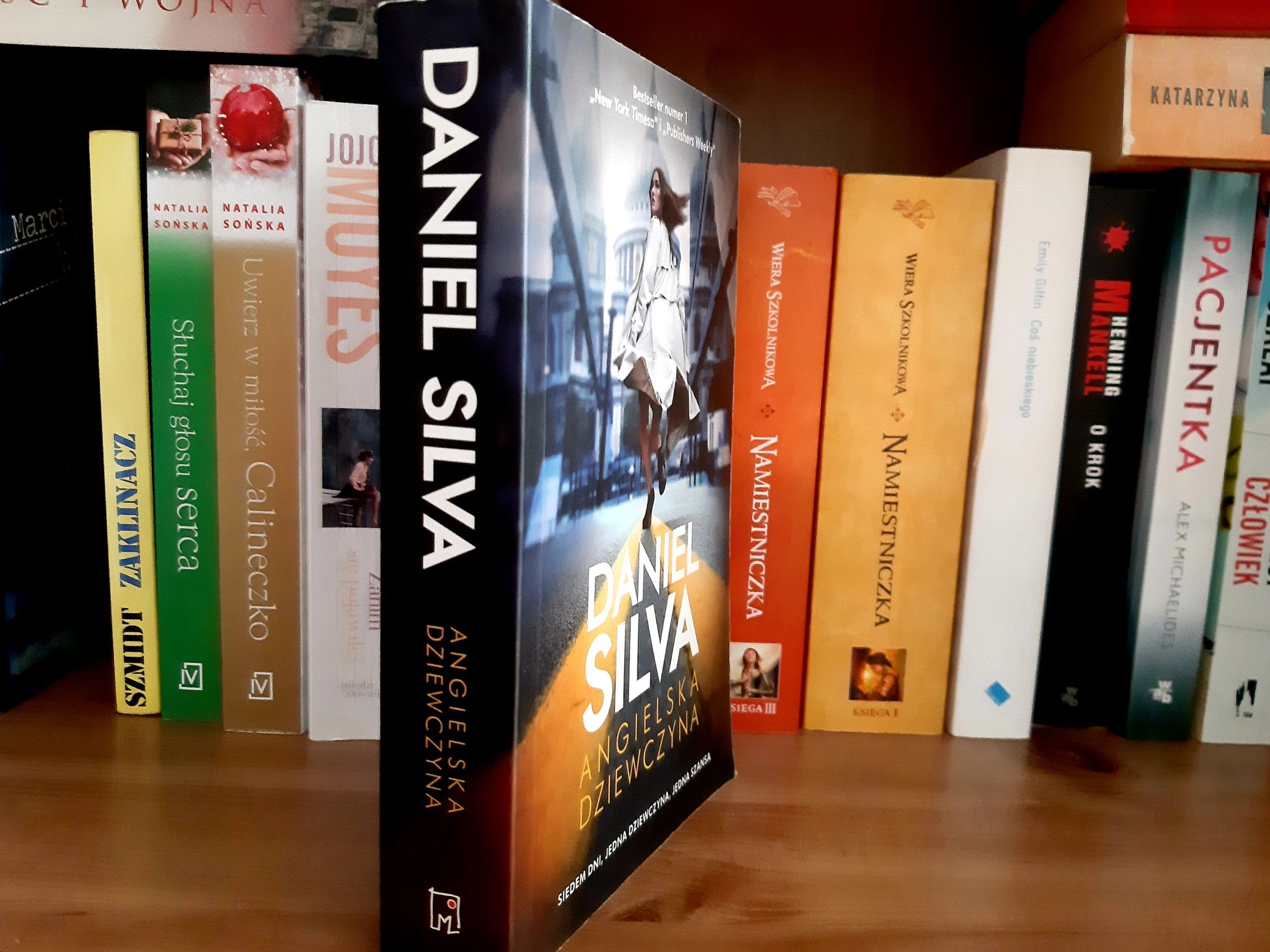 Daniel Silva: Angielska dziewczyna