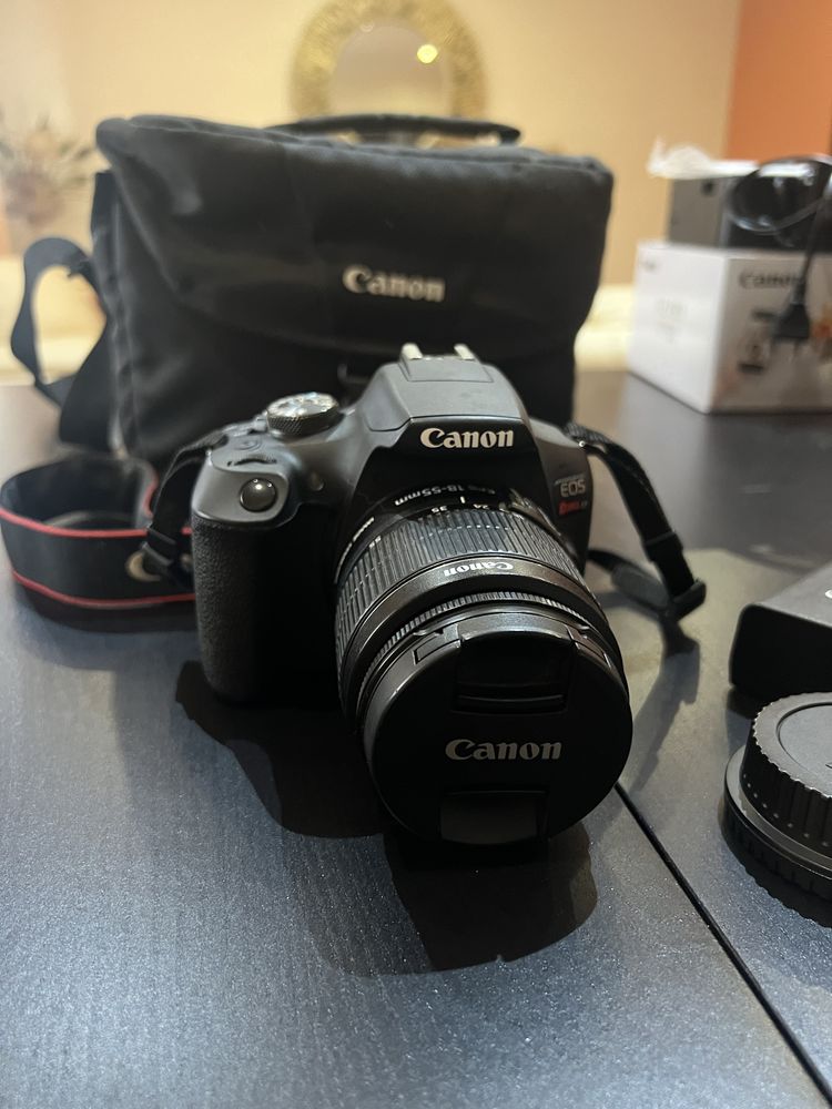 Canon EOS Rebel T7