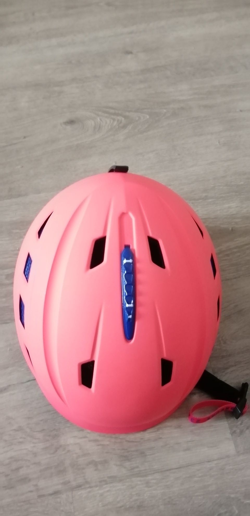 Kask narciarski firmy 4f