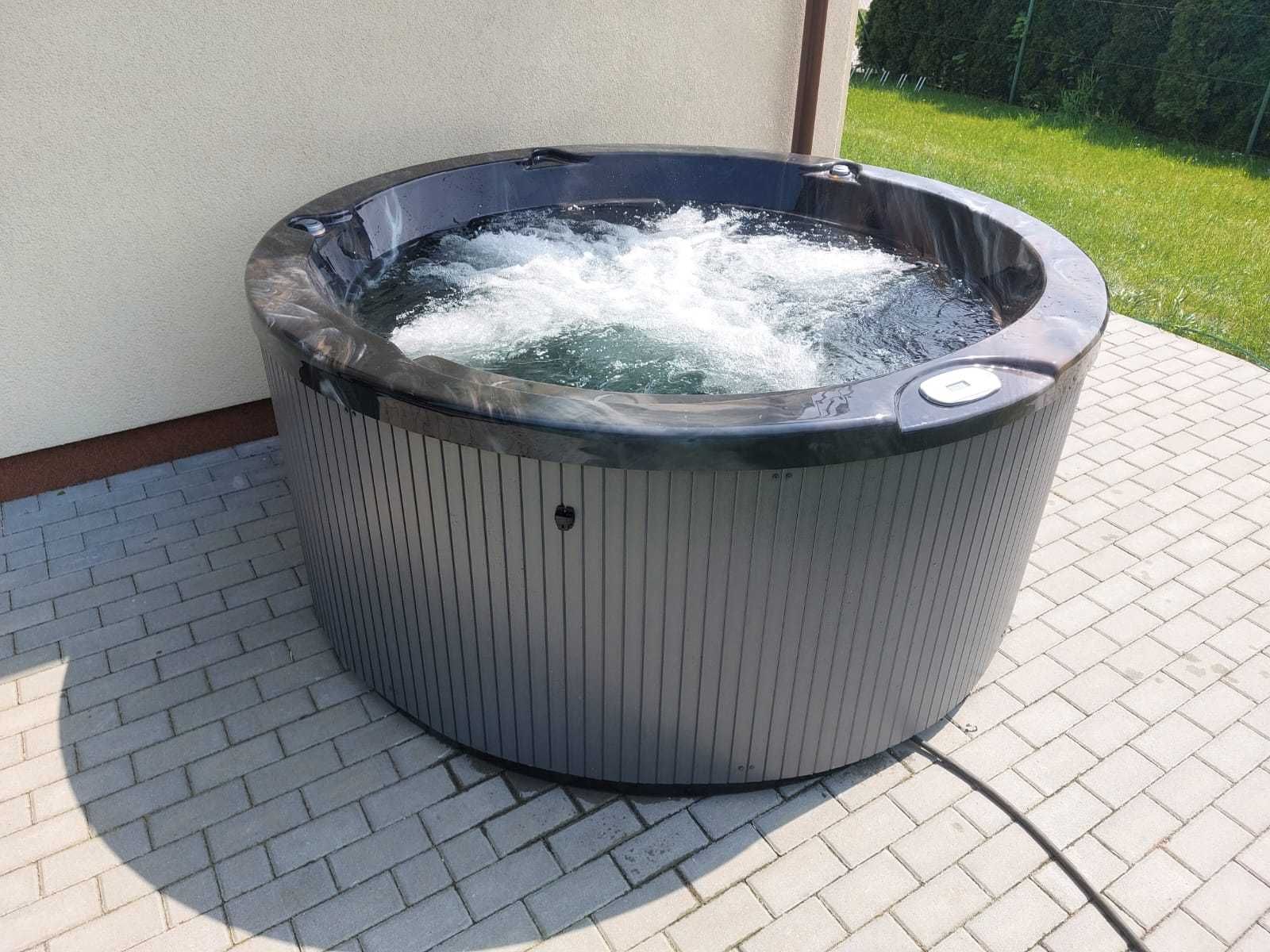 Wanna Jacuzzi Viskan DONSO – Luksusowy hydromasaż dla 5 osób, 12 dysz