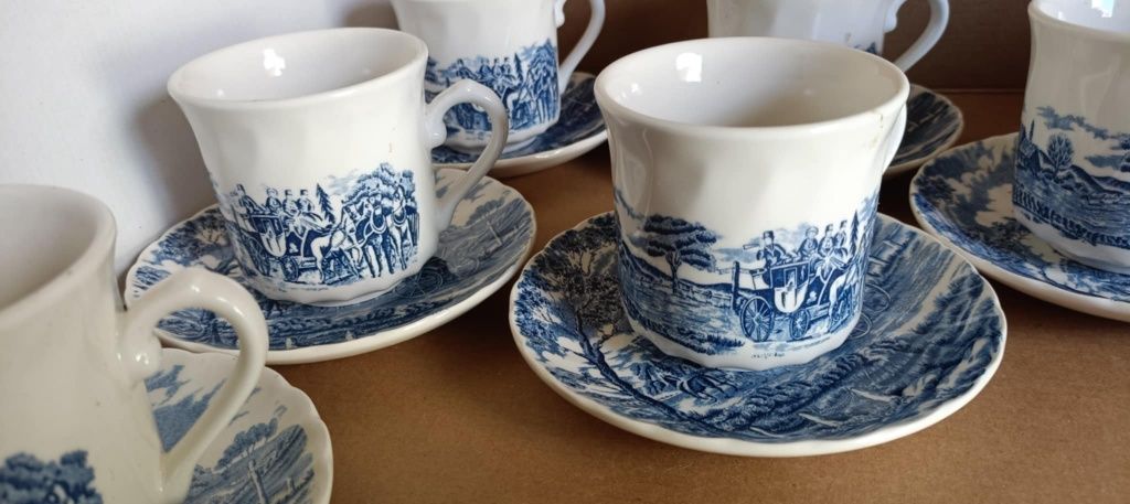 Conjunto 6 chávenas com pires inglesas em tons azul