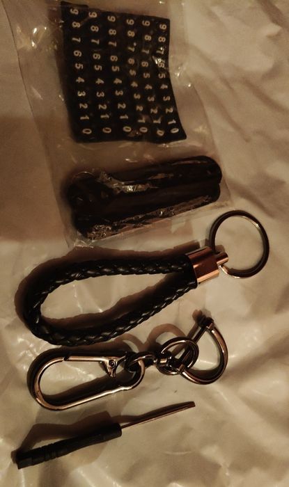 Автомобільний брелок