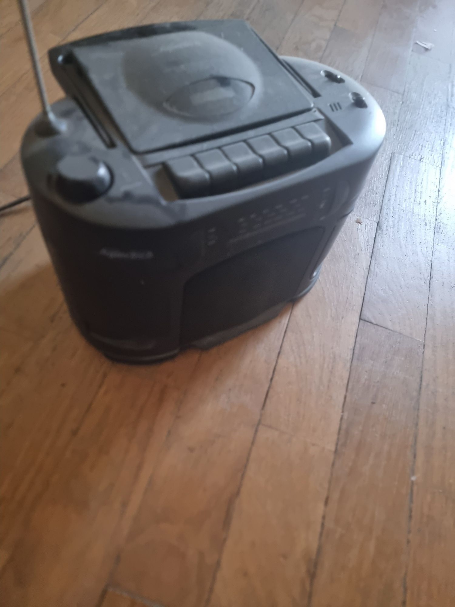 Rádio usado elétrico