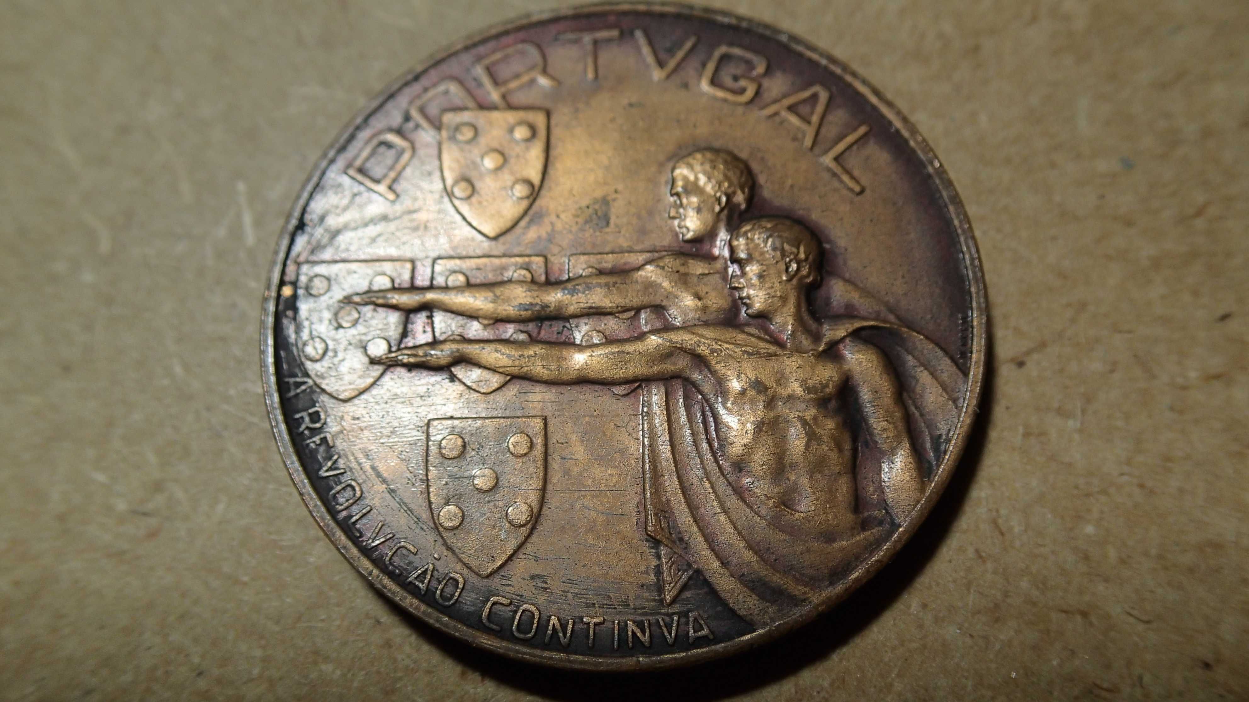 Medalha de Bronze, Portugal , a revolução contínua 1926/1936