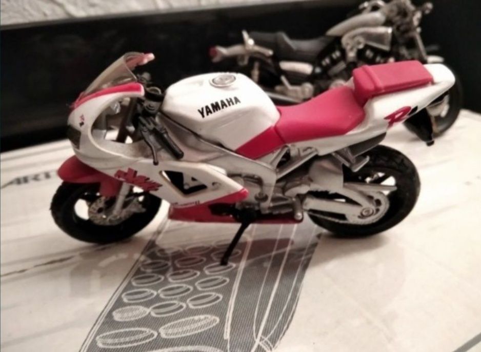 Miniaturas diversas Automóvel Motos