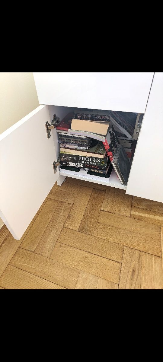 Sprzedam białe biurko