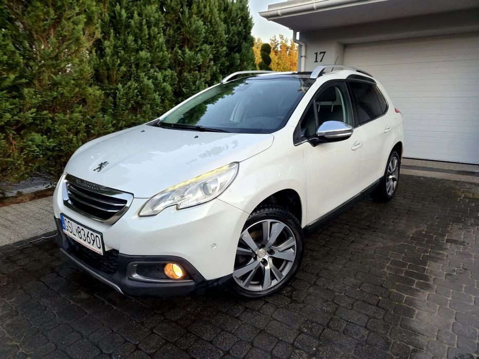 Peugeot 2008 1.6VTI 120KM BiałyPerłowy PanoramaDach navi sam parkuje bezwypadkowy
