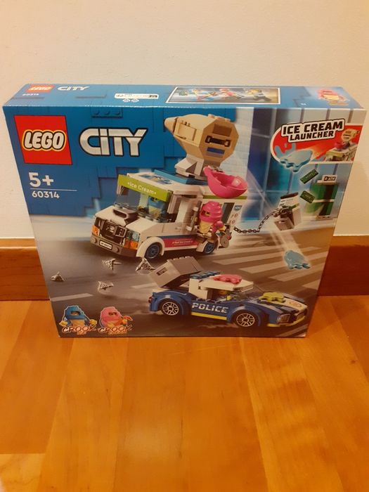 (NOVO) LEGO City: Perseguição Policial de Carro dos Gelados 
LEGO City