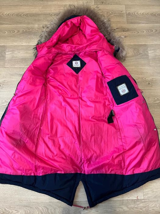 Пуховик жіночий Vo-Tarun розмір S 42. Натуральне хутро.