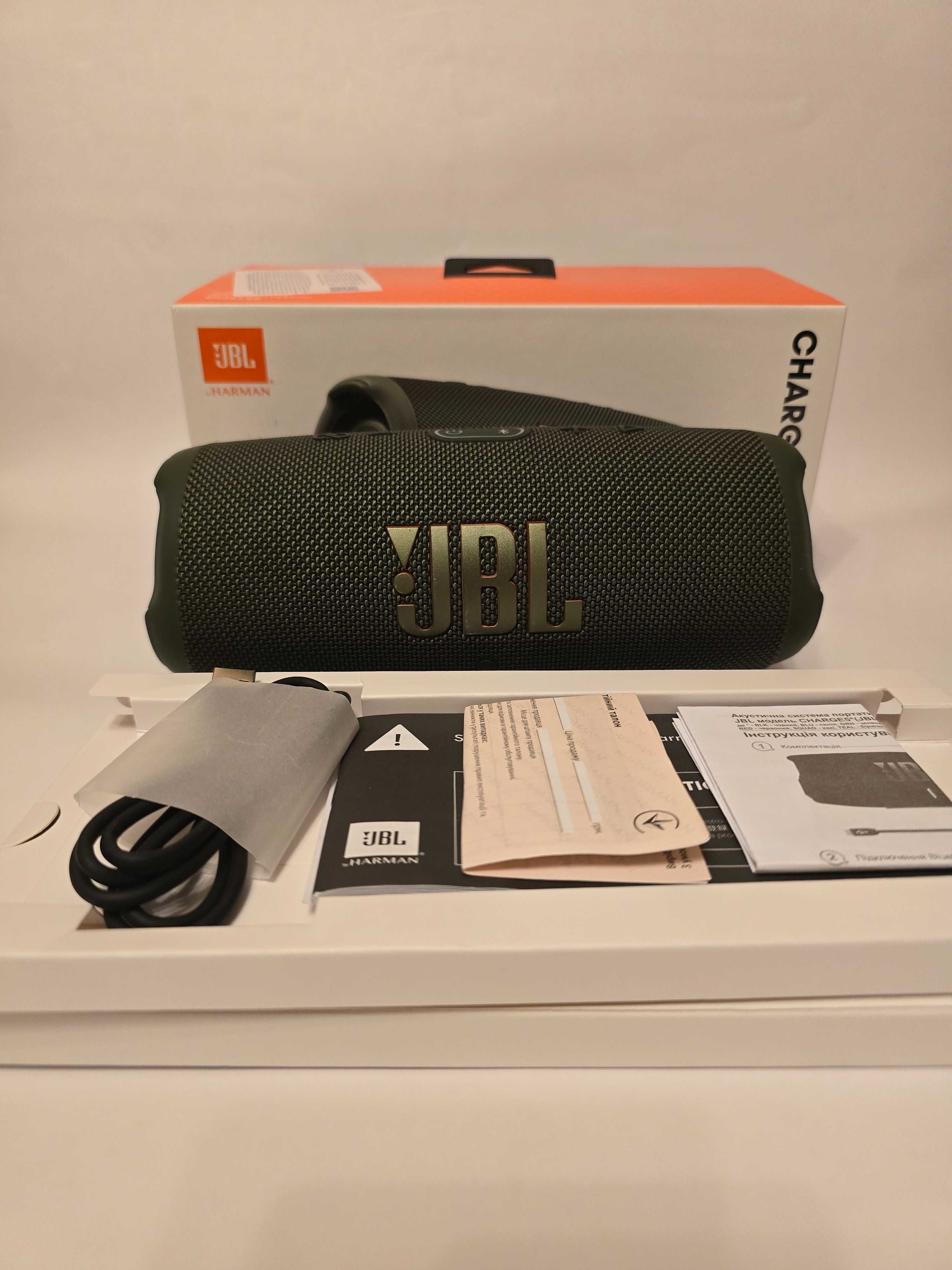 JBL Charge 5 Green Новая / Полный комплект!