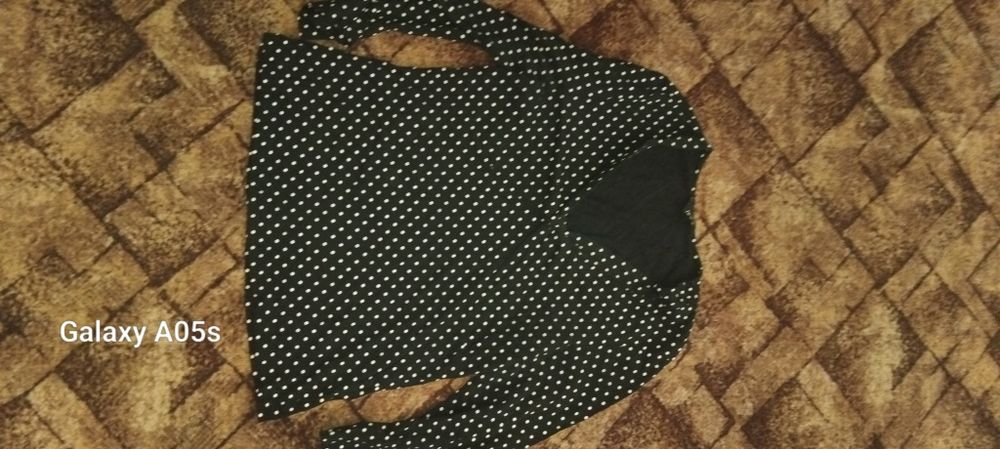 Продам речі в хорошому  стані  ціна вказана за все,олх доставки немає