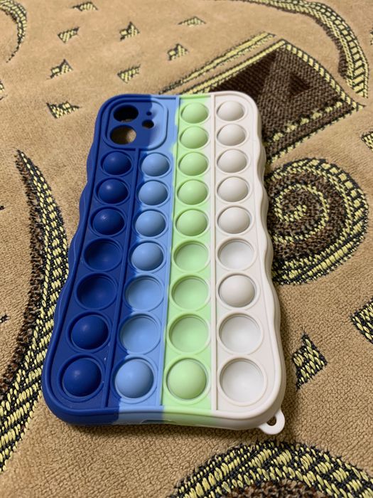 Чохли на айфон 11