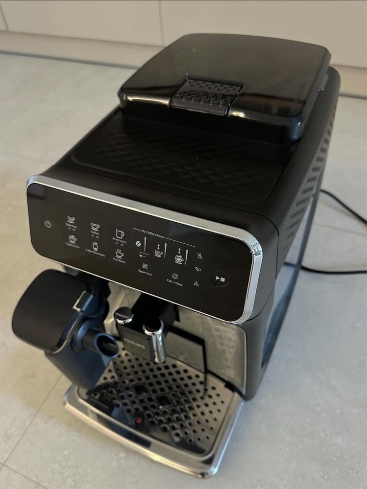 Кавомашину Philips LatteGo Series 3200, ідеальний стан