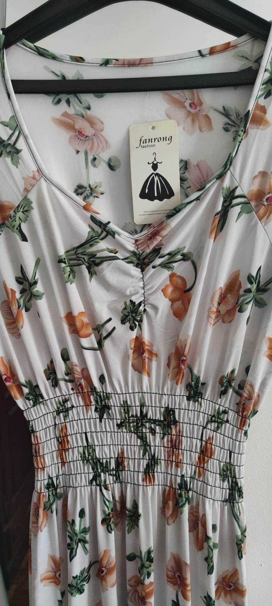 Vestido branco novo com flores tamanho único veste até XXL 15€