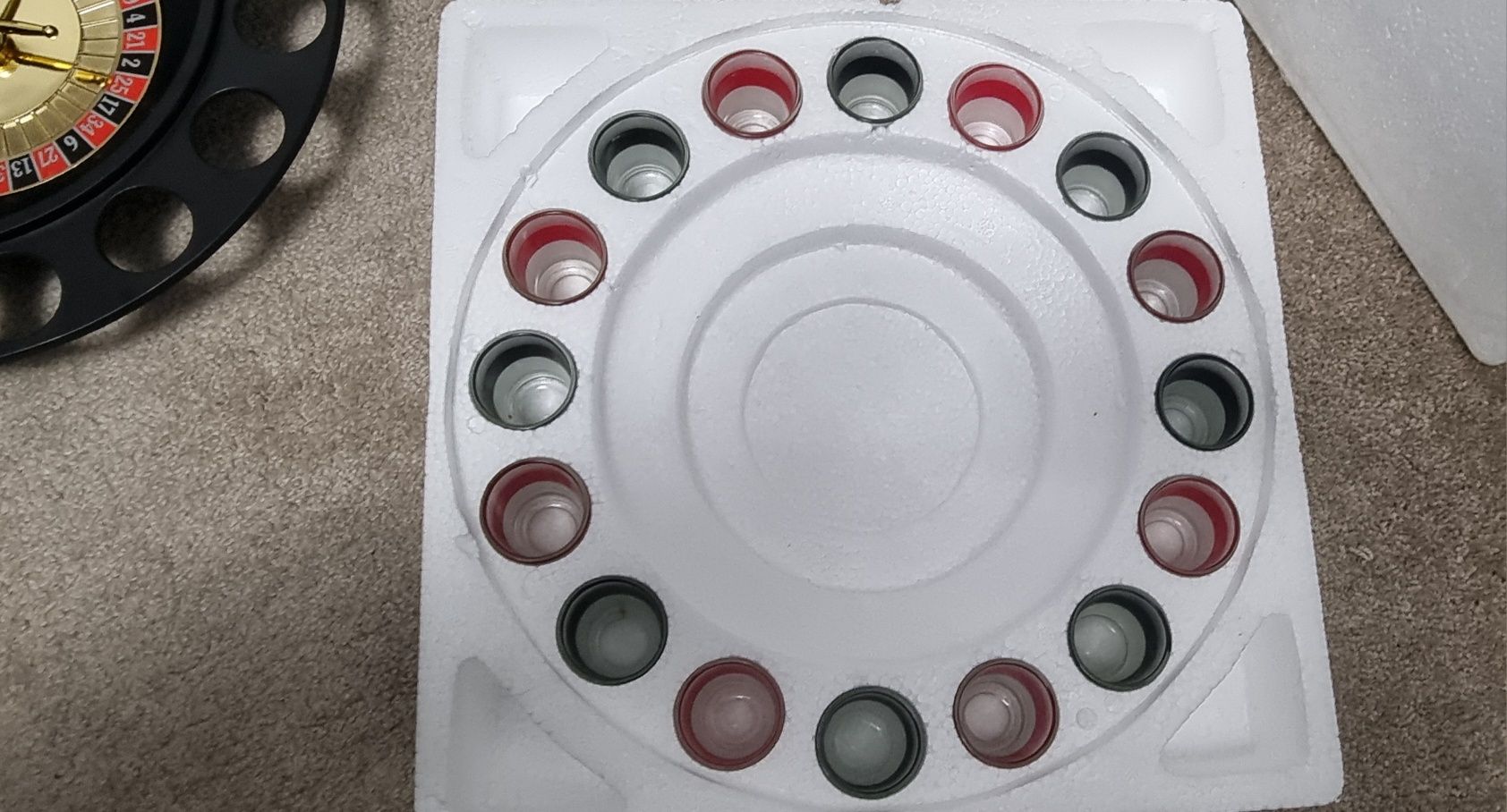 Roulette Set Drinking gra 
Może być świetnym gra
