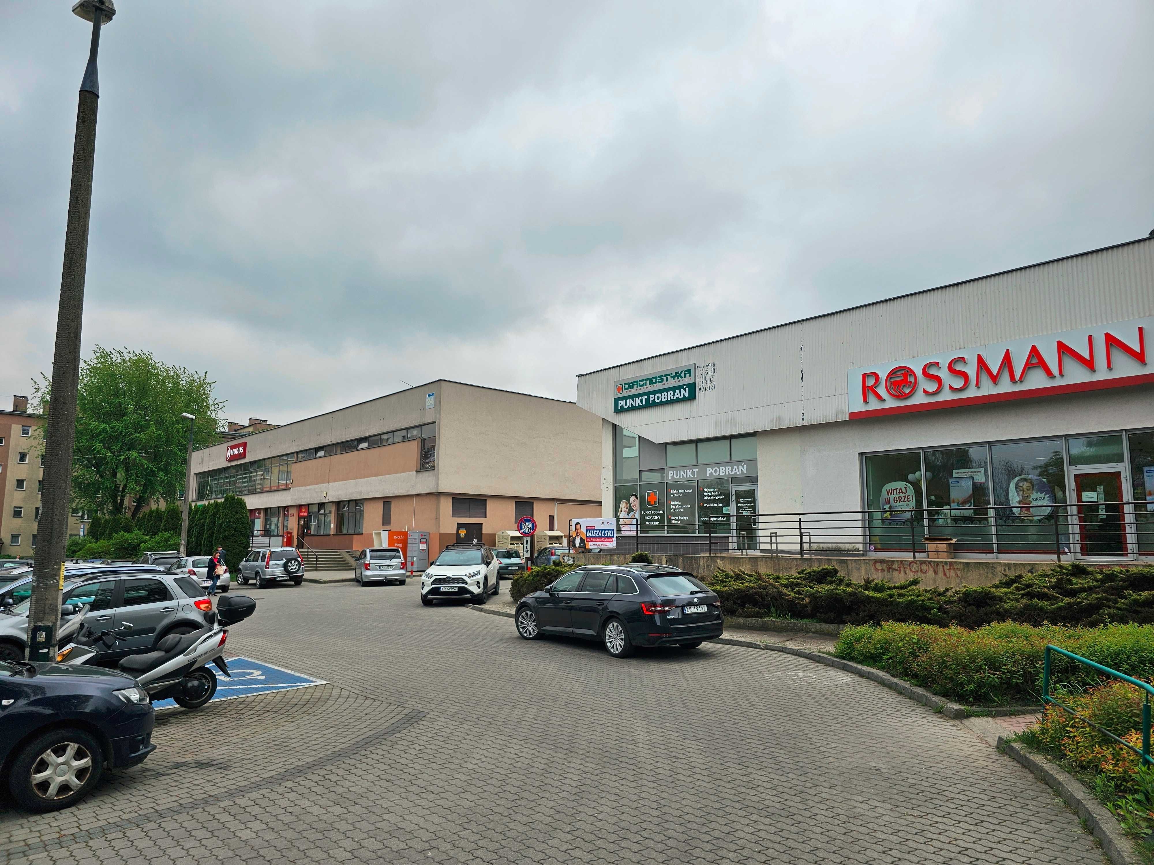 Lokal usługowy przy ul. Teligi 24 w Krakowie – 230 m2