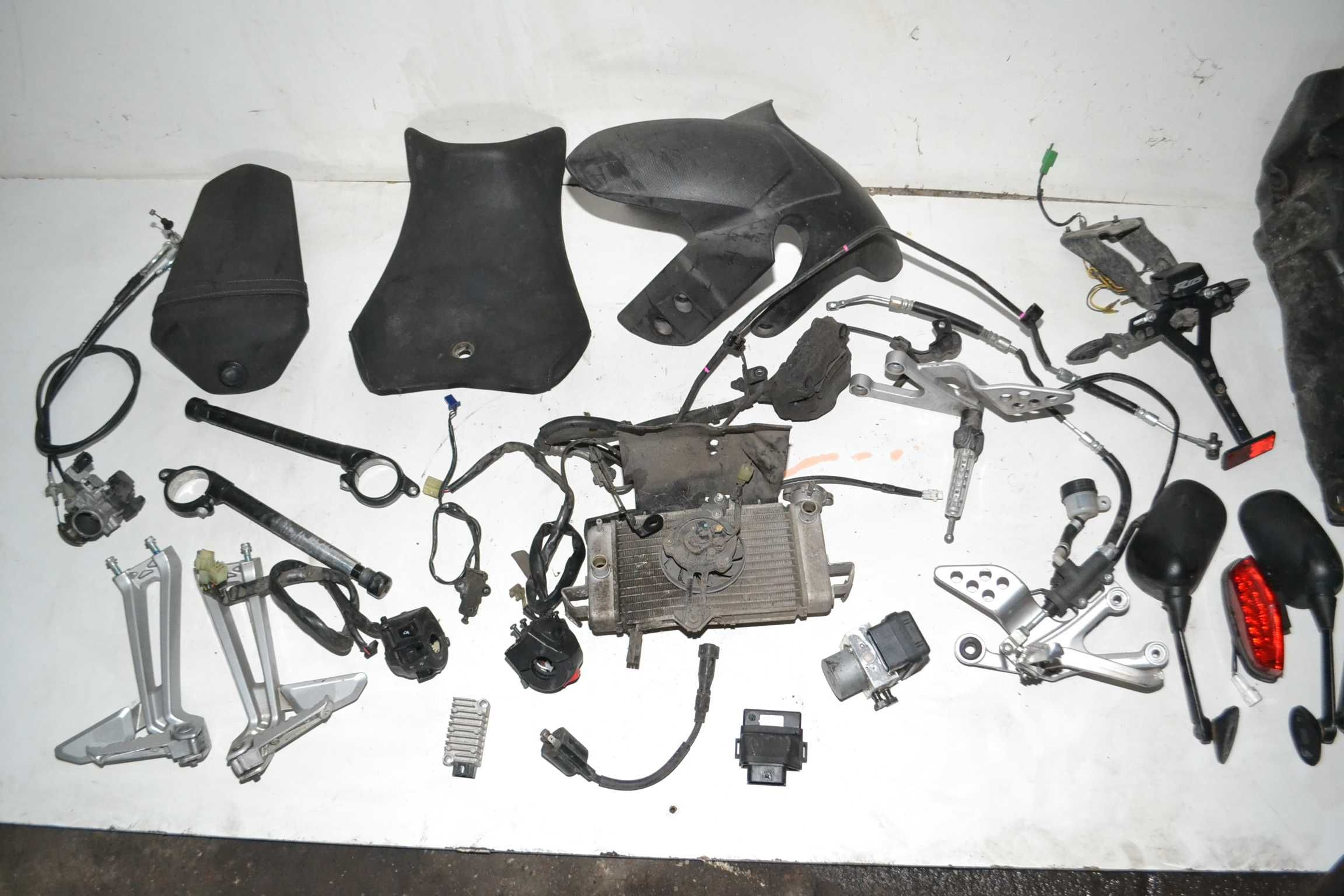 Yamaha r125 yzf r 125 , 17r set pompa moduł cewka siedzenie kierownica