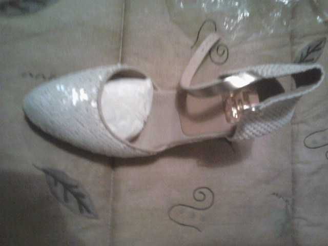 Sandálias Novas Eureka e Proof