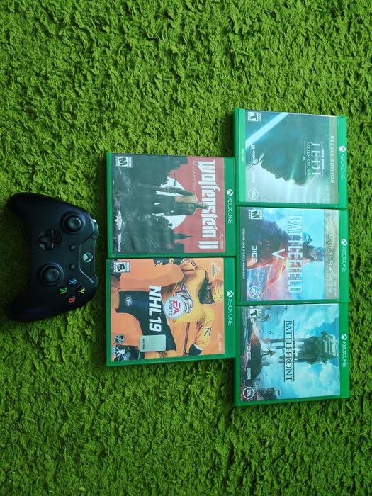 5ть ігор для xbox one та геймпад, ціна за все.