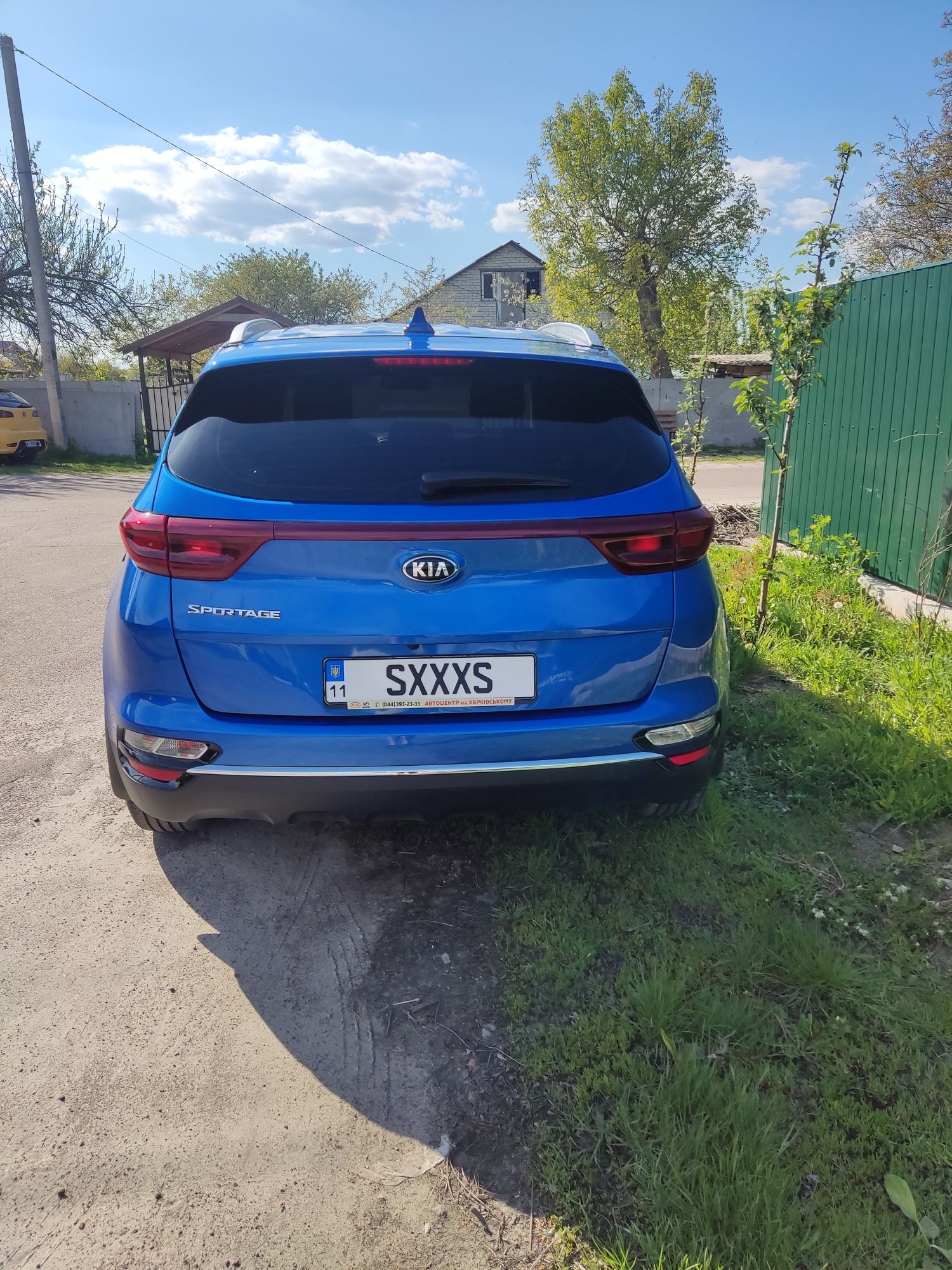 Продам автомобіль КIA SPORTAGE